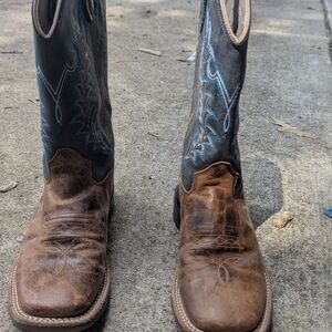 Boy's Old West Brown and Black Boots Classic Western Style